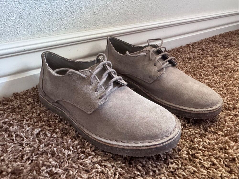 Clark’s Zara boys taupe brown chukka boots high top size 3.5 suede feel 35 forma